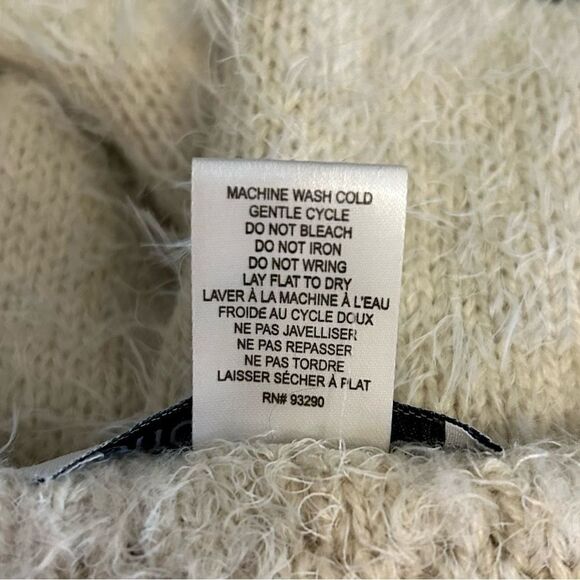 Cotton Emporium heart crewneck sweater. Size L. - Picture 11 of 11